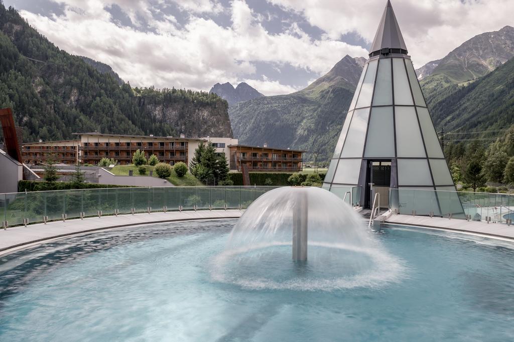 Aqua Dome 4 Sterne Superior Hotel & Tirol Therme Längenfeld Esterno foto