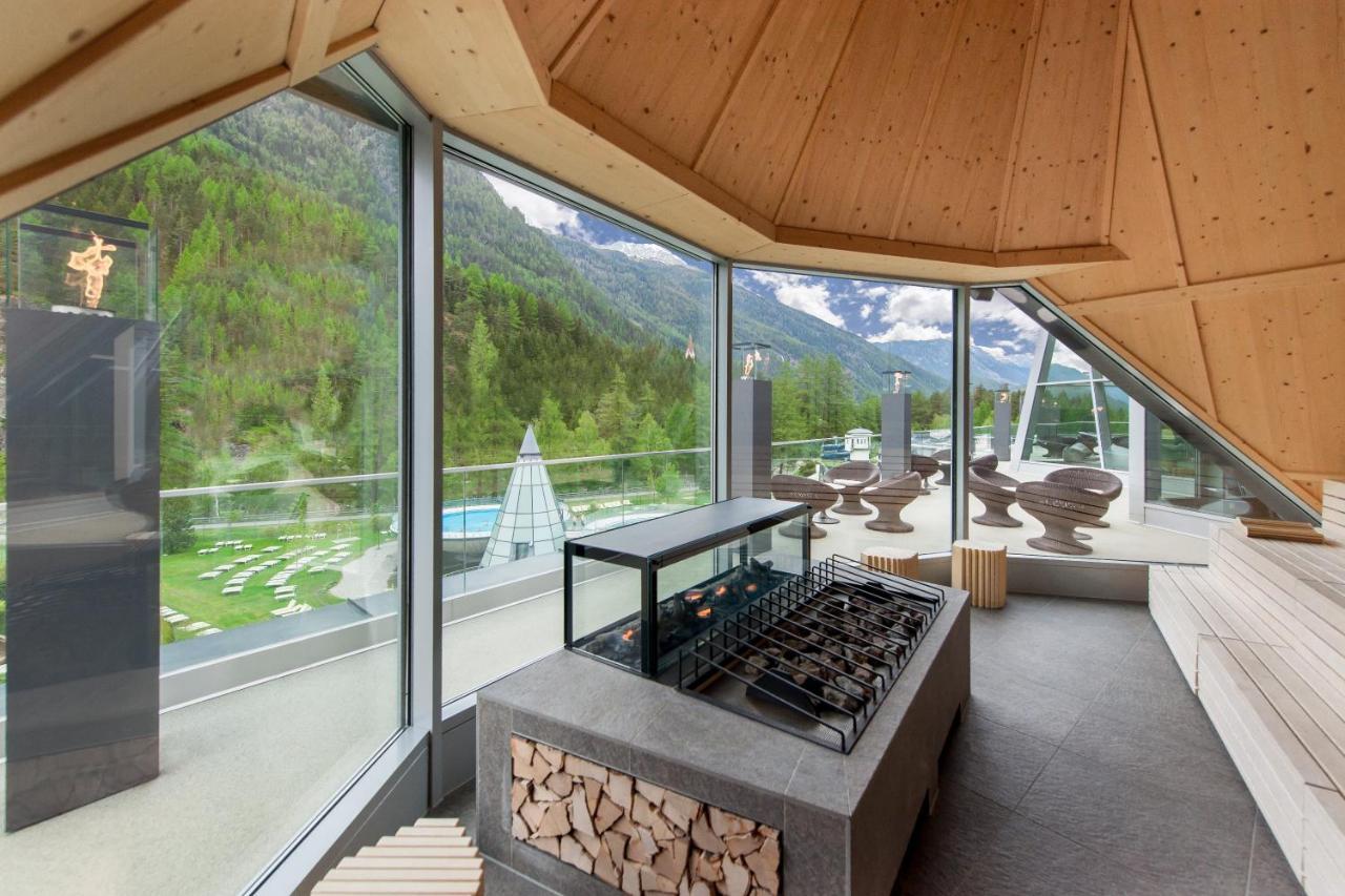Aqua Dome 4 Sterne Superior Hotel & Tirol Therme Längenfeld Esterno foto